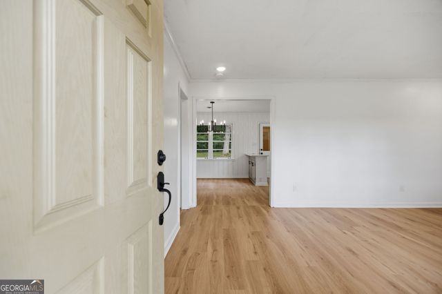 135 Pineview Road, Jackson, GA 30233