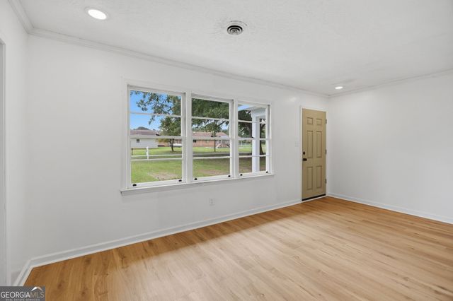 135 Pineview Road, Jackson, GA 30233