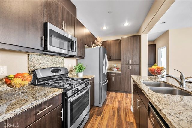 27824 Avenida Avila, Temecula, CA 92592