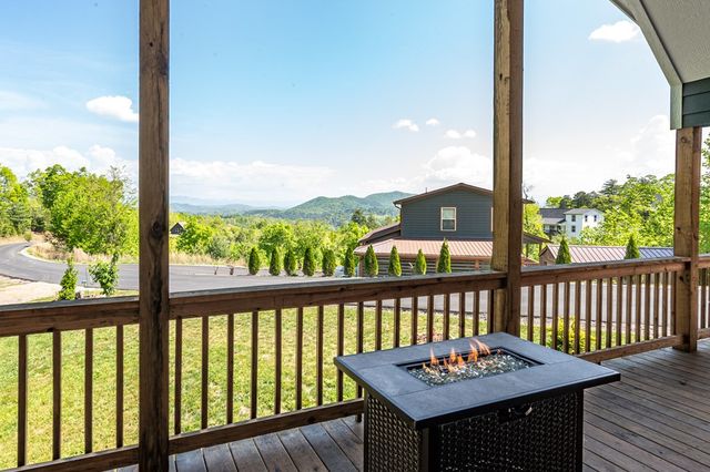 604 Point Overlook Trail, Murphy, NC 28906