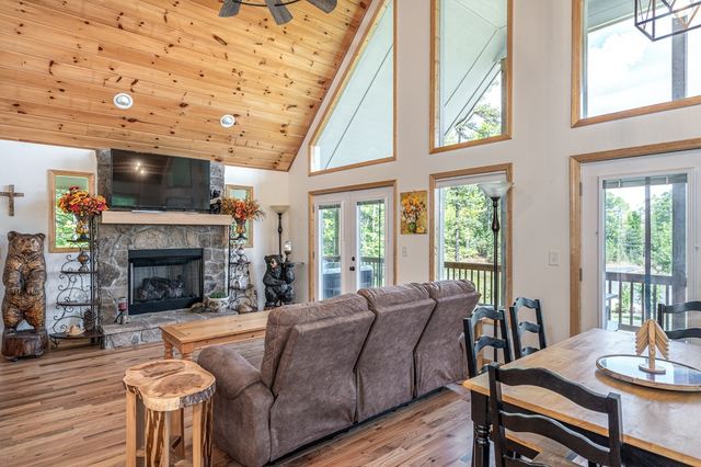 604 Point Overlook Trail, Murphy, NC 28906