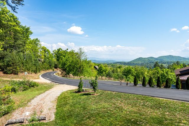 604 Point Overlook Trail, Murphy, NC 28906