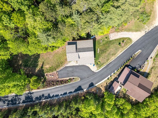 604 Point Overlook Trail, Murphy, NC 28906