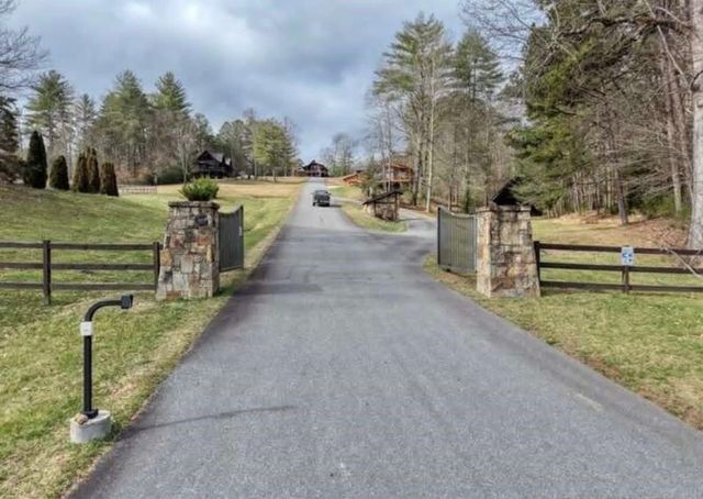 604 Point Overlook Trail, Murphy, NC 28906