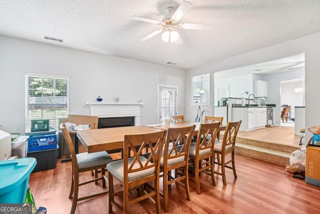 3945 Crowned Eagle, Douglasville, GA 30135