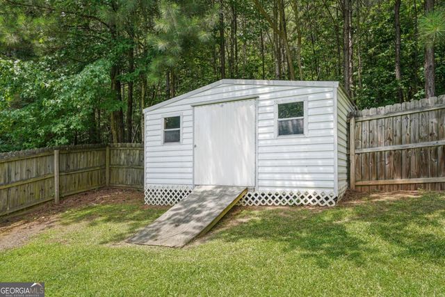 3945 Crowned Eagle, Douglasville, GA 30135