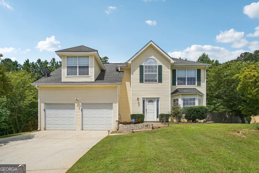 3945 Crowned Eagle, Douglasville, GA 30135