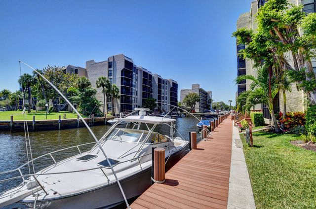 17 Royal Palm Way 603, Boca Raton, FL 33432