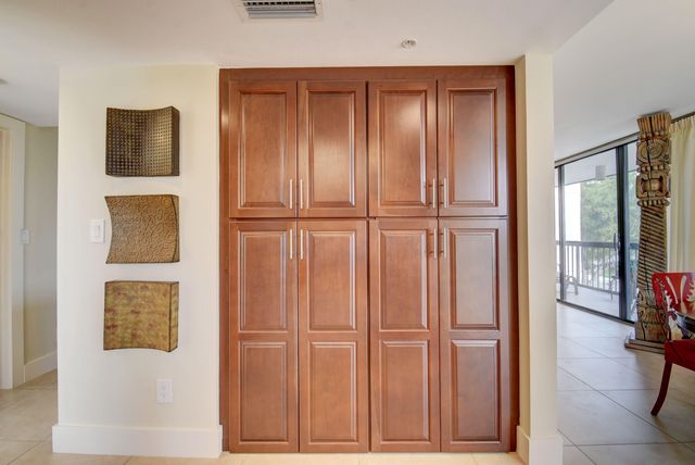 1542 Bridgewood Drive, Boca Raton, FL 33434