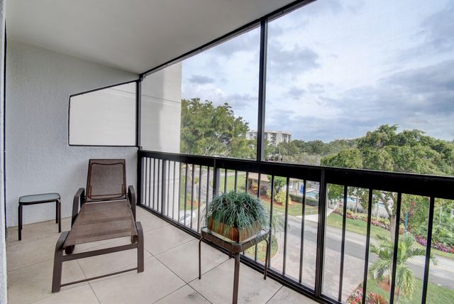 1542 Bridgewood Drive, Boca Raton, FL 33434