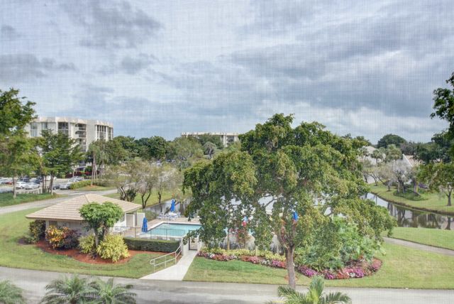1542 Bridgewood Drive, Boca Raton, FL 33434