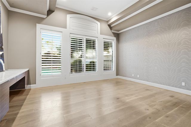 201 Hidden Pines Court, League City, TX 77573