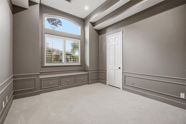 201 Hidden Pines Court, League City, TX 77573