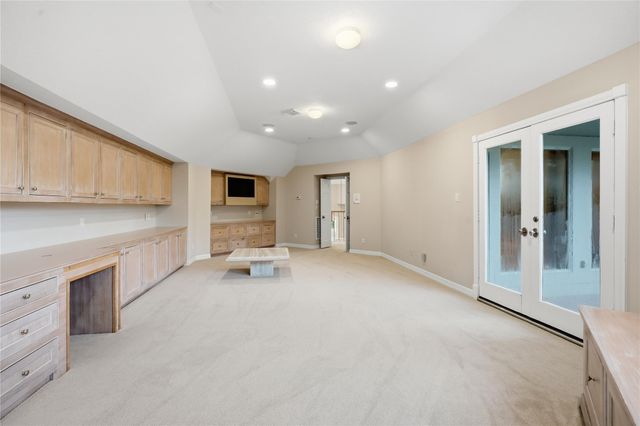 201 Hidden Pines Court, League City, TX 77573