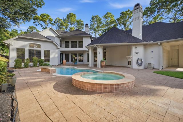 201 Hidden Pines Court, League City, TX 77573