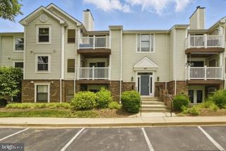 807 Stratford Way Apt E, Frederick, MD 21701