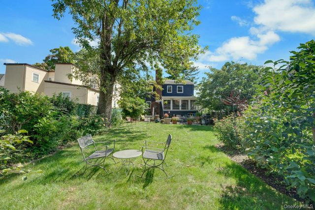 39 Saint Joseph Street, New Rochelle, NY 10805