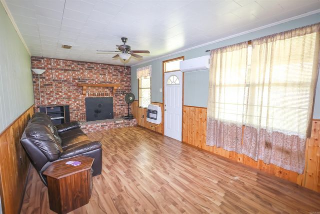 847 Central Road, Arkadelphia, AR 71923
