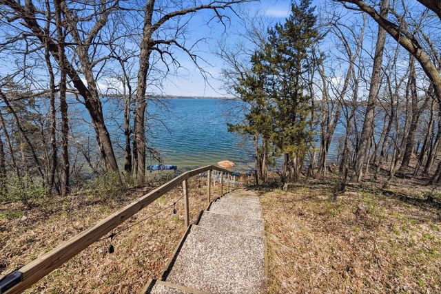 7630 Long Lake Road, Willmar, MN 56201