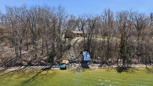 7630 Long Lake Road, Willmar, MN 56201