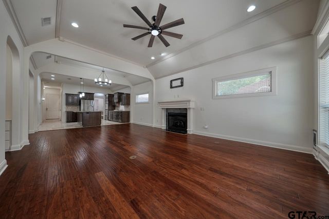 108 Timber Creek Court, Lindale, TX 75771