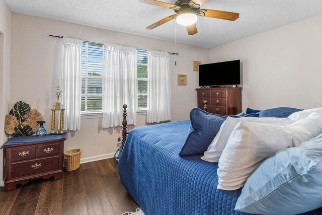 1022 Kokomo Key Lane, Delray Beach, FL 33483