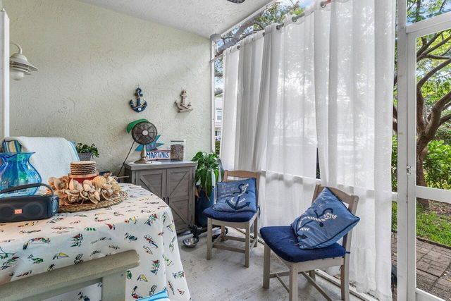 1022 Kokomo Key Lane, Delray Beach, FL 33483