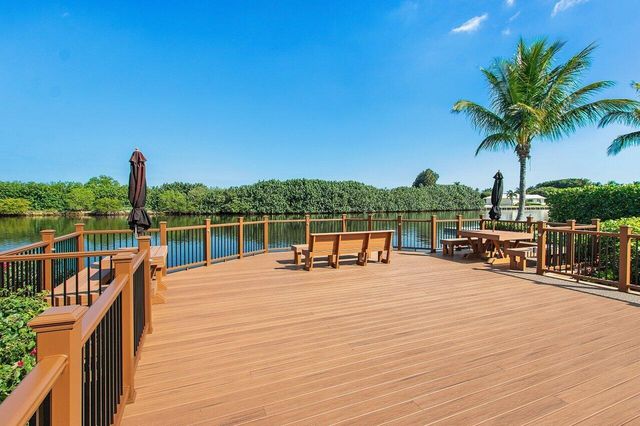 1022 Kokomo Key Lane, Delray Beach, FL 33483