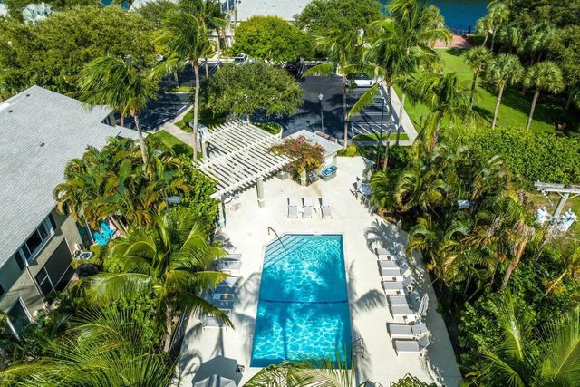 1022 Kokomo Key Lane, Delray Beach, FL 33483