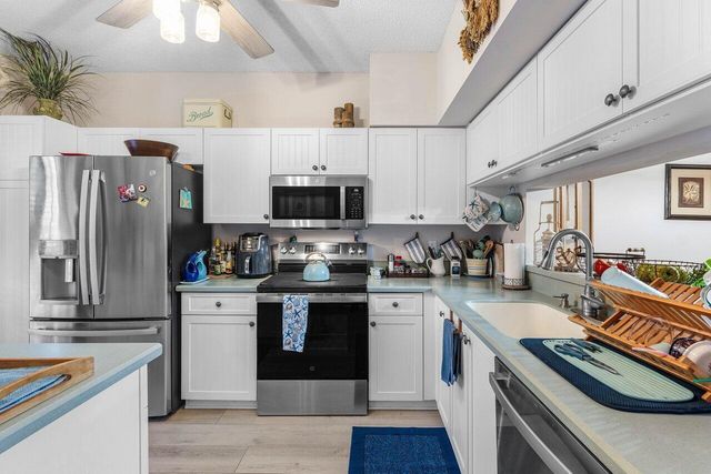 1022 Kokomo Key Lane, Delray Beach, FL 33483