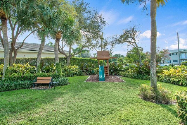1022 Kokomo Key Lane, Delray Beach, FL 33483