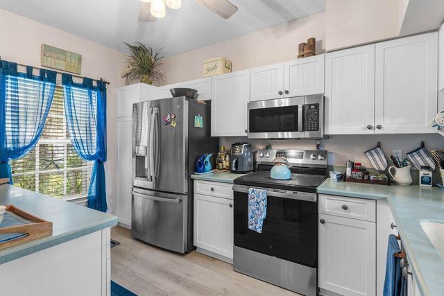 1022 Kokomo Key Lane, Delray Beach, FL 33483