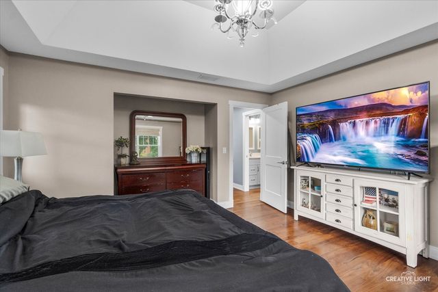4220 Forest Avenue, Downers Grove, IL 60515