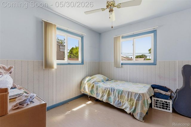 529 Cardwell Street, Garden City, MI 48135