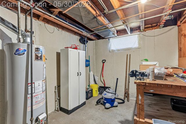 529 Cardwell Street, Garden City, MI 48135