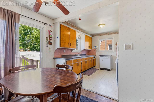 529 Cardwell Street, Garden City, MI 48135