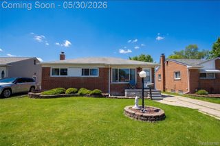 529 Cardwell Street, Garden City, MI 48135