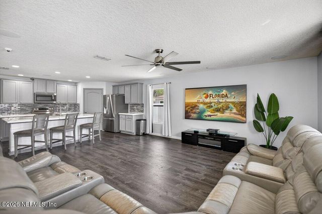 2227 CRYSTAL COVE Drive, Green Cove Springs, FL 32043