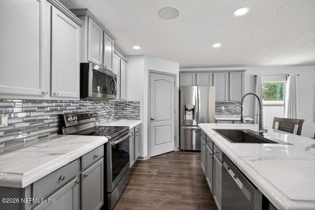 2227 CRYSTAL COVE Drive, Green Cove Springs, FL 32043