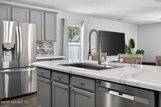 2227 CRYSTAL COVE Drive, Green Cove Springs, FL 32043