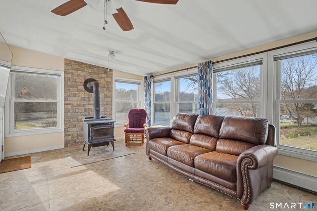95 Kitemaug Road, Montville, CT 06382