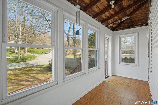 95 Kitemaug Road, Montville, CT 06382
