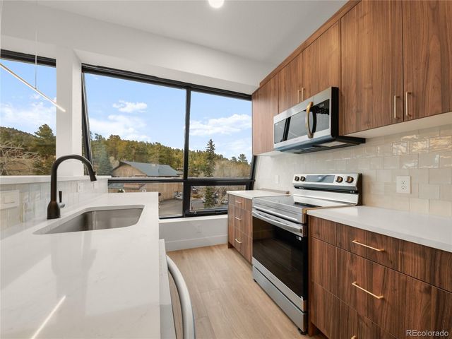 27972 Meadow Drive 320, Evergreen, CO 80439