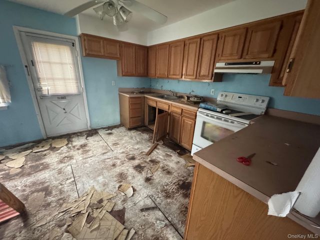 1000 9th Street D28, Greenport, NY 11944