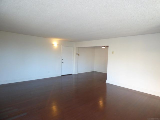 8040 Girard Avenue 5, La Jolla, CA 92037