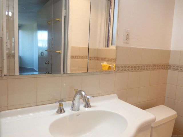 8040 Girard Avenue 5, La Jolla, CA 92037