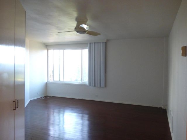 8040 Girard Avenue 5, La Jolla, CA 92037