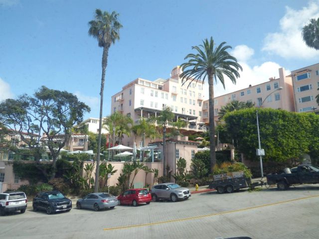 8040 Girard Avenue 5, La Jolla, CA 92037