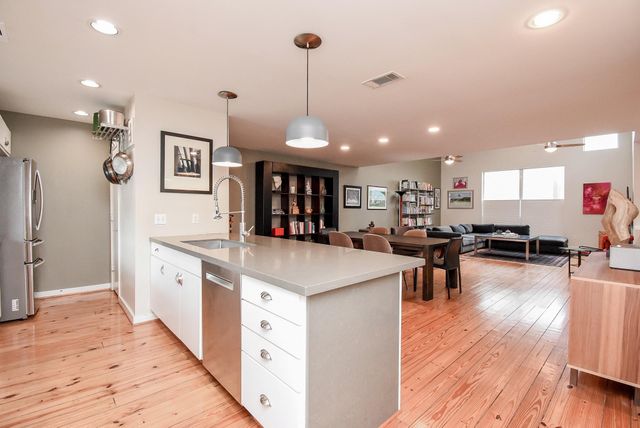 831 Saulnier Street, Houston, TX 77019