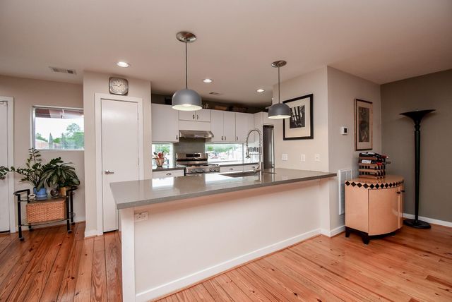 831 Saulnier Street, Houston, TX 77019